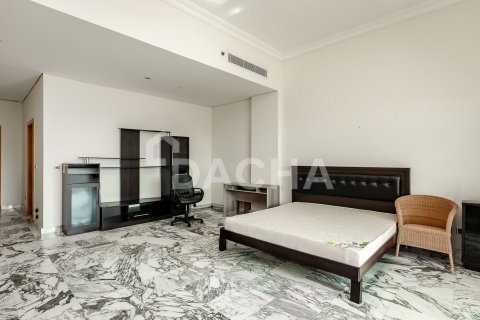 Penthouse in Shoreline Apartments, Palm Jumeirah, Dubai 4 bedrooms, 449 sq.m. № 104858 - photo 29