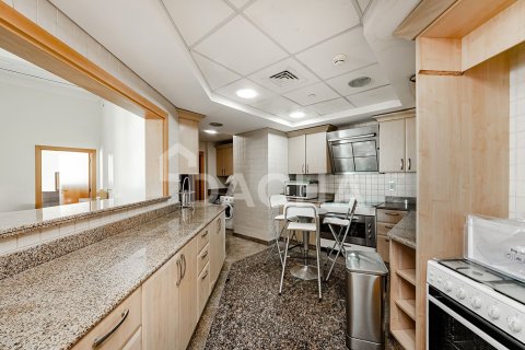 Penthouse in Shoreline Apartments, Palm Jumeirah, Dubai 4 bedrooms, 449 sq.m. № 104858 - photo 9