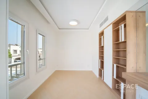 Villa en The Springs, Dubai, 2 dormitorios, 153 m², № 122252 - foto 3