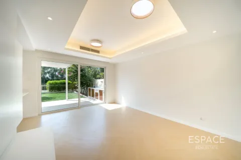 Villa en The Springs, Dubai, 2 dormitorios, 153 m², № 122252 - foto 18