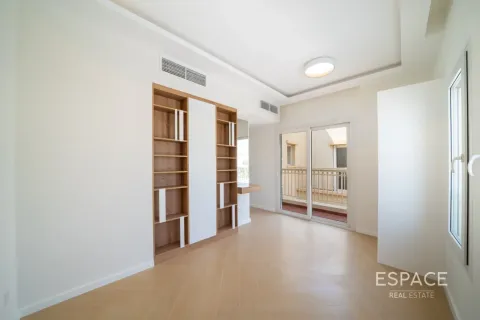 Villa en The Springs, Dubai, 2 dormitorios, 153 m², № 122252 - foto 4