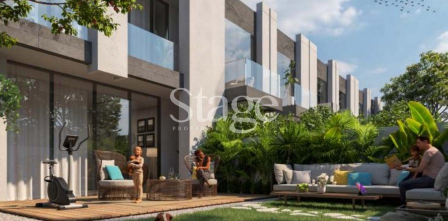 Таунхаус в Dubai Land, Дубай, 4 спальни, 88м², № 122251