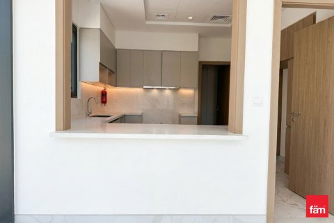 Villa in Al Furjan, Dubai 4 bedrooms, 521.9 sq.m. № 109561 - photo 6