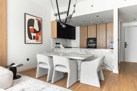 Appartement à Dubai, 2 chambres, 122 m², № 102380 - photo 8