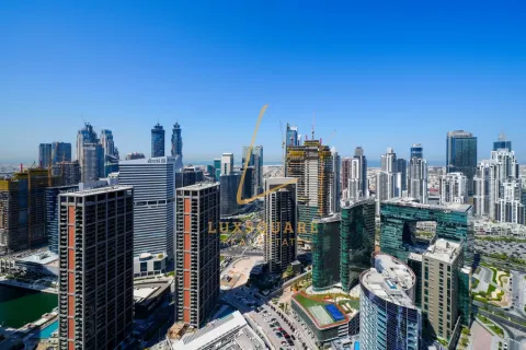 Apartment in Business Bay, Dubai 1 bedroom, 63 sq.m. № 102381 - photo 19