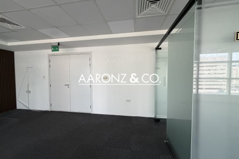 Bureau à Sheikh Zayed Road, Dubai, 76 m², № 102386 - photo 4