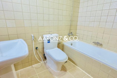 Apartment in Dubai Marina, Dubai 3 bedrooms, 130 sq.m. № 102385 - photo 9