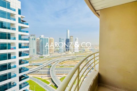 Apartment in Dubai Marina, Dubai 3 bedrooms, 130 sq.m. № 102385 - photo 19