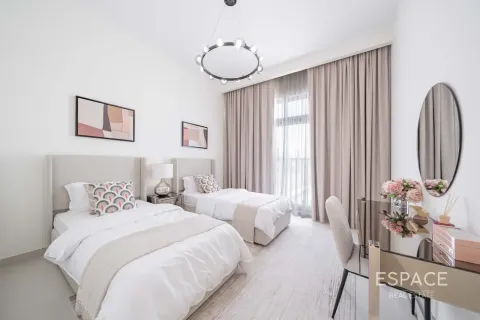 Townhouse in Dubai South (Dubai World Central), Dubai 4 bedrooms, 331 sq.m. № 122460 - photo 13