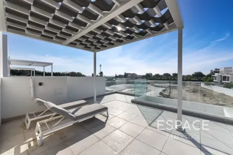 Villa en Jumeirah Luxury, Jumeirah Golf Estates, Dubai, 4 dormitorios, 321 m², № 122463 - foto 16