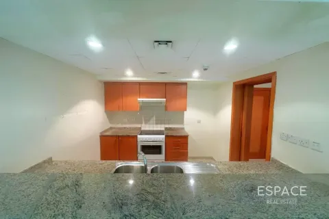 Apartamento en Greens, Dubai, 1 dormitorio, 70 m², № 122461 - foto 3