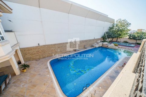 Villa à Jumeirah, Dubai, 6 chambres, 3902 m², № 15761 - photo 9