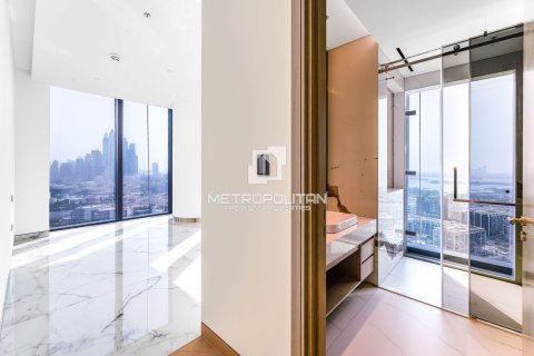 Apartment in Dubai Internet City, Dubai 4 bedrooms, 447 sq.m. № 15780 - photo 18