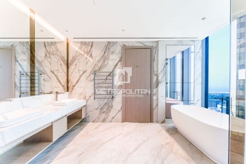 Apartment in Dubai Internet City, Dubai 4 bedrooms, 447 sq.m. № 15780 - photo 16