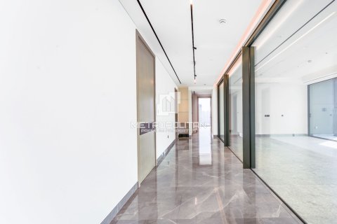 Apartment in Dubai Internet City, Dubai 4 bedrooms, 447 sq.m. № 15780 - photo 12