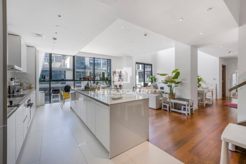 Купить квартиру в City Walk, Дубай: 4 спальни, 273м², № 15787 - фото 7