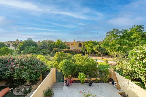 Купить виллу в Арабиан Ранчес, Дубай: 2 спальни, 175м², № 61493 - фото 14