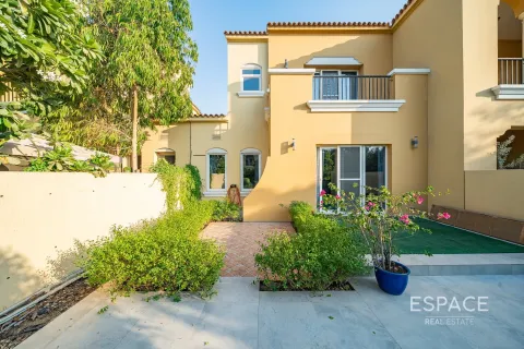 Купить виллу в Арабиан Ранчес, Дубай: 2 спальни, 175м², № 61493 - фото 16