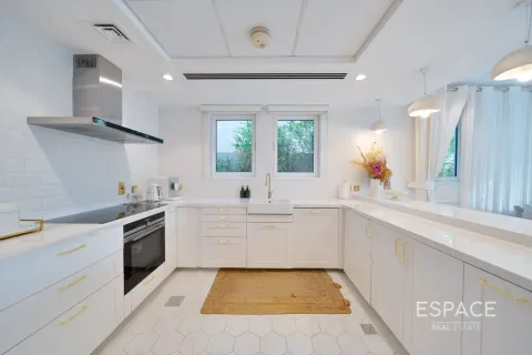 فيلا في Regional, Jumeirah Park, دبي 3 غرف نوم, 285 م² رقم 61497 - صورة 7