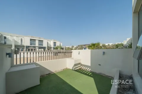 Townhouse in Al Furjan, Dubai 4 bedrooms, 236 sq.m. № 122745 - photo 17