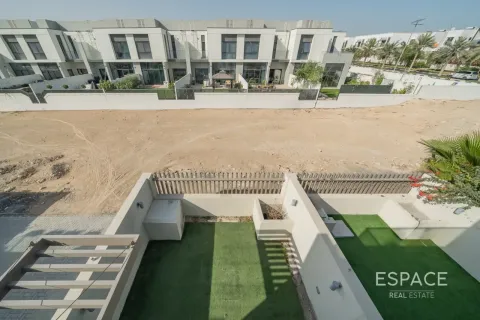 Townhouse in Al Furjan, Dubai 4 bedrooms, 236 sq.m. № 122745 - photo 15