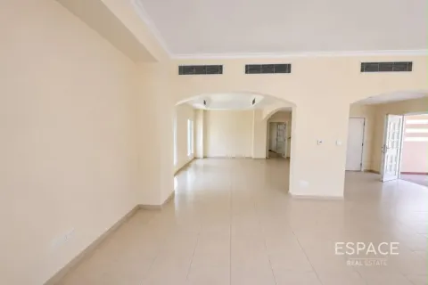 فيلا في Meadows 1, Meadows, دبي 3 غرف نوم, 320 م² رقم 122709 - صورة 9