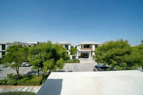 Villa in Tilal Al Ghaf, Dubai 4 bedrooms, 372 sq.m. № 122744 - photo 14