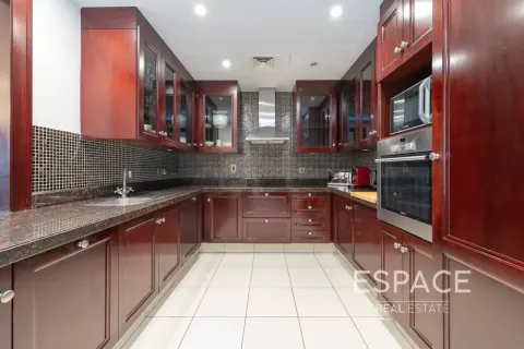 Apartment in Downtown Dubai (Downtown Burj Dubai), Dubai 2 bedrooms, 126 sq.m. № 122710 - photo 5