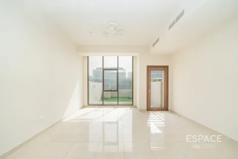 Villa in Al Furjan, Dubai 3 bedrooms, 197 sq.m. № 122743 - photo 12