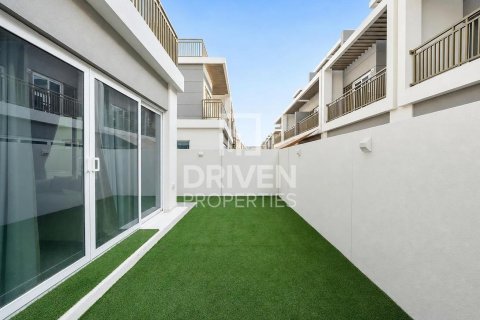 Townhouse in Dubai 3 bedrooms, 170.2 sq.m. № 141090 - photo 23