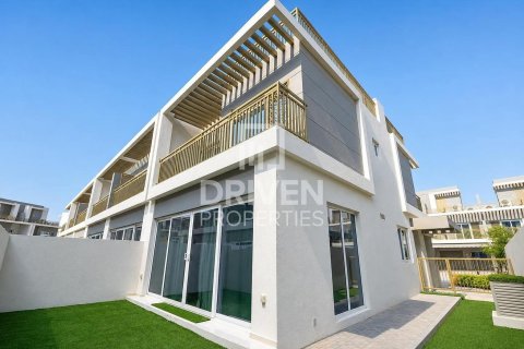 Townhouse in Dubai 3 bedrooms, 170.2 sq.m. № 141090 - photo 22