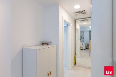 Apartment in Dubai 3 bedrooms, 173 sq.m. № 95557 - photo 11