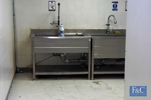 Entrepôt à Al Quoz Industrial Area, Al Quoz, Dubai, 372 m², № 103783 - photo 8