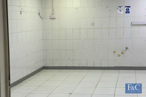 Entrepôt à Al Quoz Industrial Area, Al Quoz, Dubai, 372 m², № 103783 - photo 5