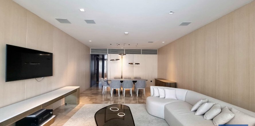 Apartment in FIVE Palm Jumeirah, Palm Jumeirah, Dubai 3 bedrooms, 216 sq.m. № 103774