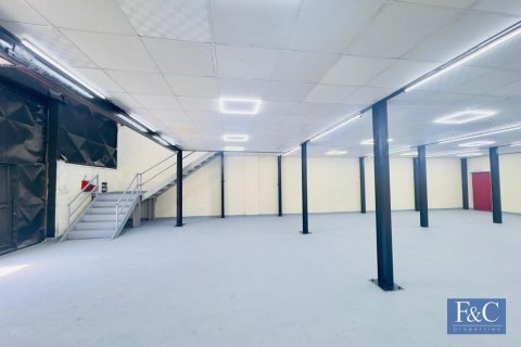Warehouse in Al Quoz Industrial Area, Al Quoz, Dubai 548 sq.m. № 103784 - photo 9