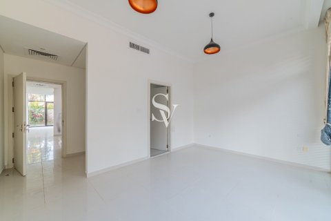 Villa en DAMAC Hills (Akoya by DAMAC), Dubai, 5 dormitorios, 452 m², № 68552 - foto 5