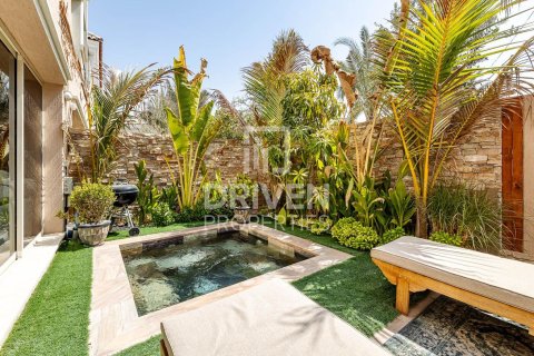 Adosado en Al Andalus, Jumeirah Golf Estates, Dubai, 2 dormitorios, 134.43 m², № 126796
