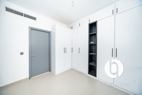 Villa in Dubai Hills Estate, Dubai 4 bedrooms, 202 sq.m. № 105647 - photo 3