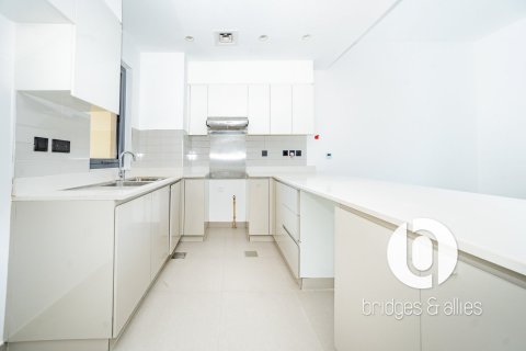 Villa in Dubai Hills Estate, Dubai 4 bedrooms, 202 sq.m. № 105647 - photo 15