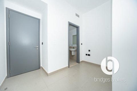 Villa in Dubai Hills Estate, Dubai 4 bedrooms, 202 sq.m. № 105647 - photo 11