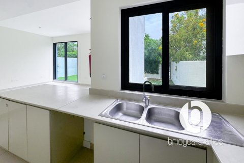 Villa in Dubai Hills Estate, Dubai 4 bedrooms, 282 sq.m. № 105646 - photo 5