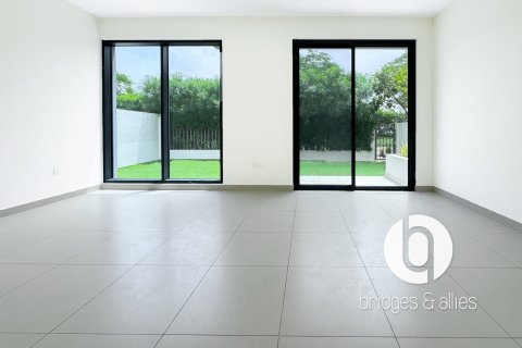 Villa in Dubai Hills Estate, Dubai 4 bedrooms, 282 sq.m. № 105646 - photo 8