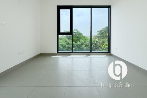 Villa in Dubai Hills Estate, Dubai 4 bedrooms, 282 sq.m. № 105646 - photo 17