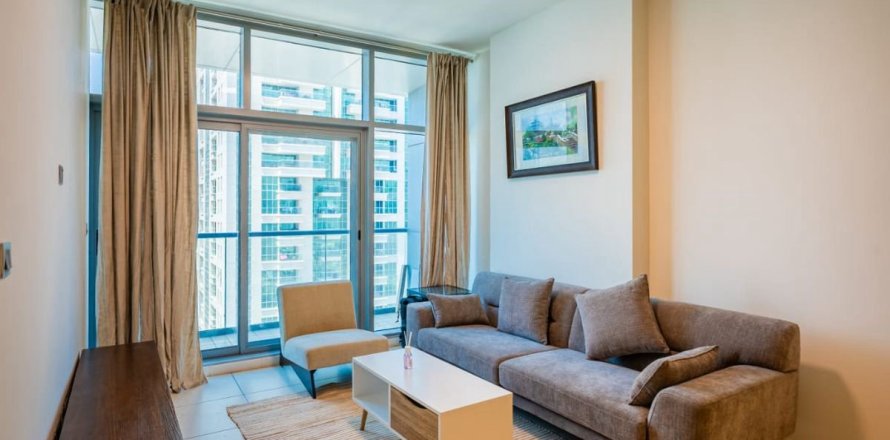 Apartamento en Dubai, 1 dormitorio, 70.5 m², № 55901