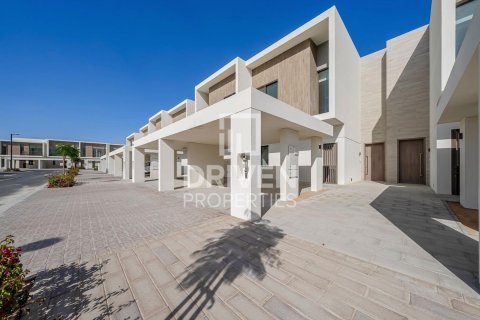 Villa en The Valley, Dubai, 3 dormitorios, 174 m², № 87670 - foto 2