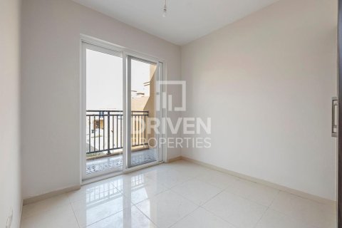 Снять в аренду таунхаус в DAMAC Hills (Akoya by DAMAC), Дубай: 3 спальни, 217м², № 87669 - фото 8