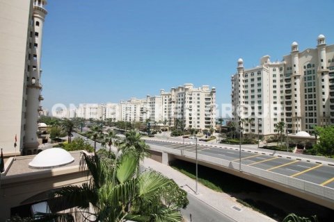 Appartement à Palm Jumeirah, Dubai, 3 chambres, 206.1 m², № 833 - photo 4