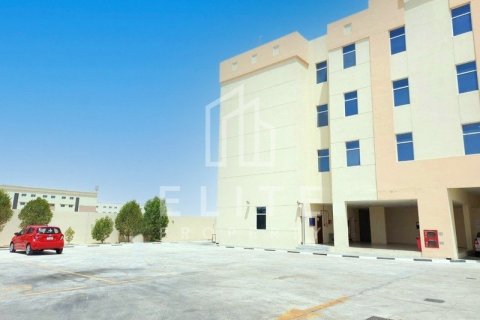 Купить общежитие для рабочих в Дубае: 9944м², № 38907 - фото 3