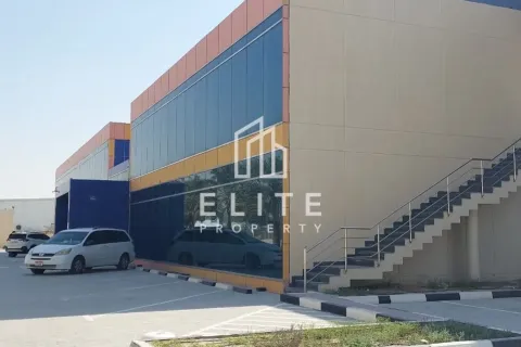 Warehouse in Dubai Investment Park, Dubai 8262 sq.m. № 38911 - photo 7